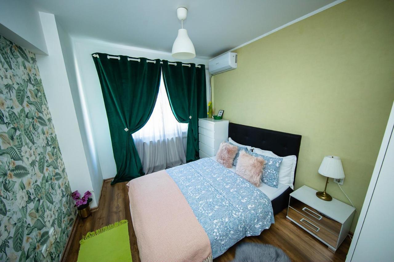 Smart Palas Apartament ยาช ภายนอก รูปภาพ
