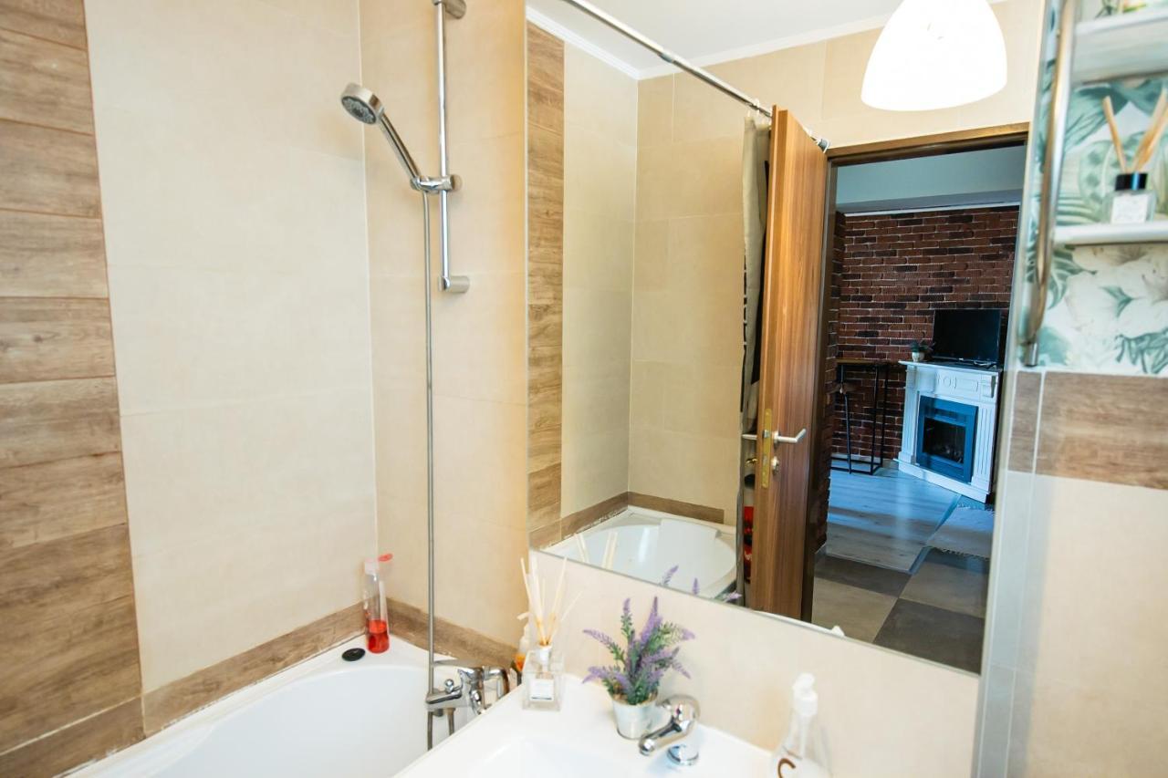 Smart Palas Apartament ยาช ภายนอก รูปภาพ