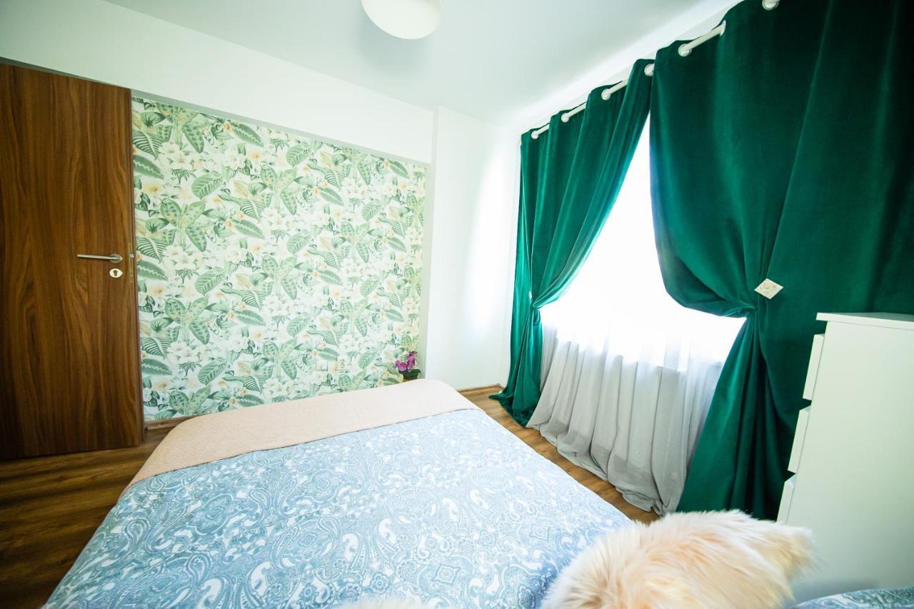Smart Palas Apartament ยาช ภายนอก รูปภาพ